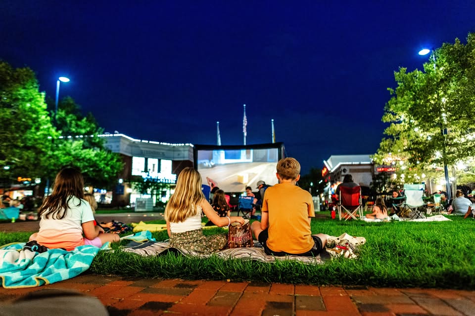 Friday Night Flicks – Encanto